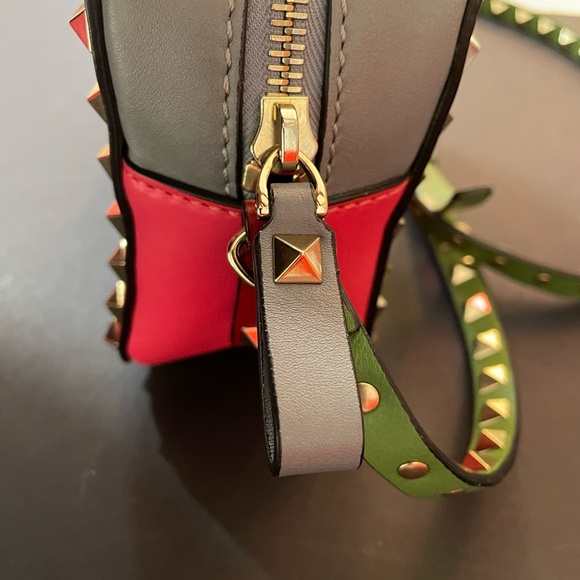 VALENTINO Colorblock Rockstud Camera Bag AUTHENTICATED HARD TO FIND Multi Color! - Picture 11 of 13